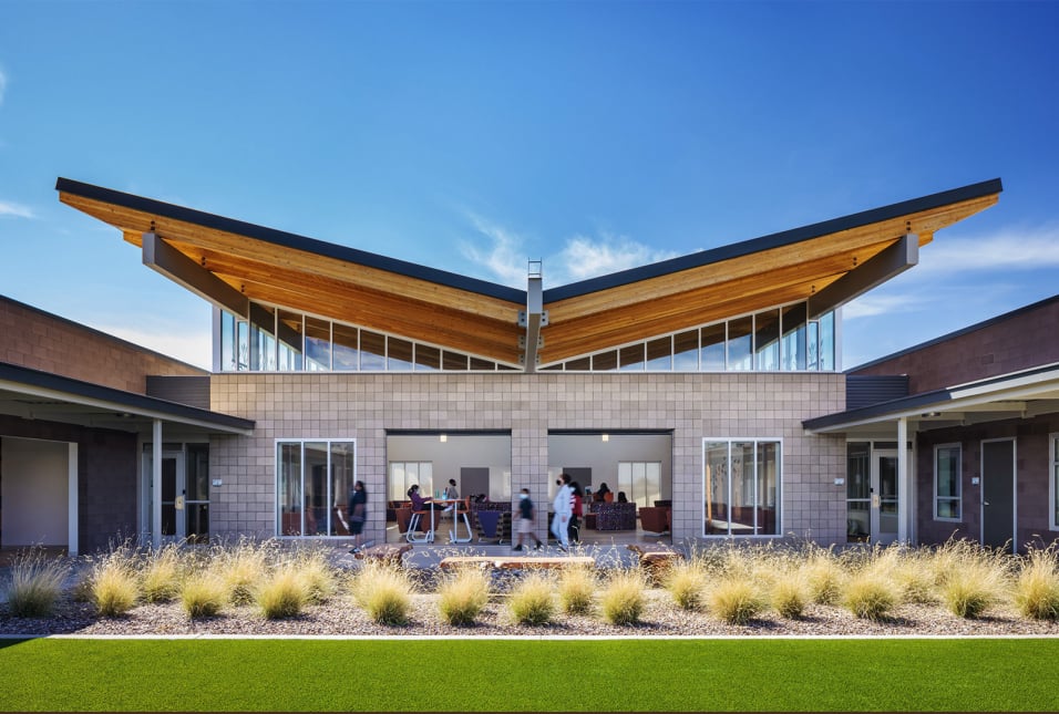 Casa Blanca Community School